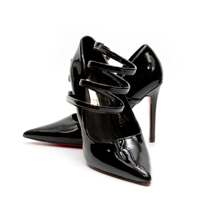 Starlet Status Glossy Pointed Toe Booties (Wine)