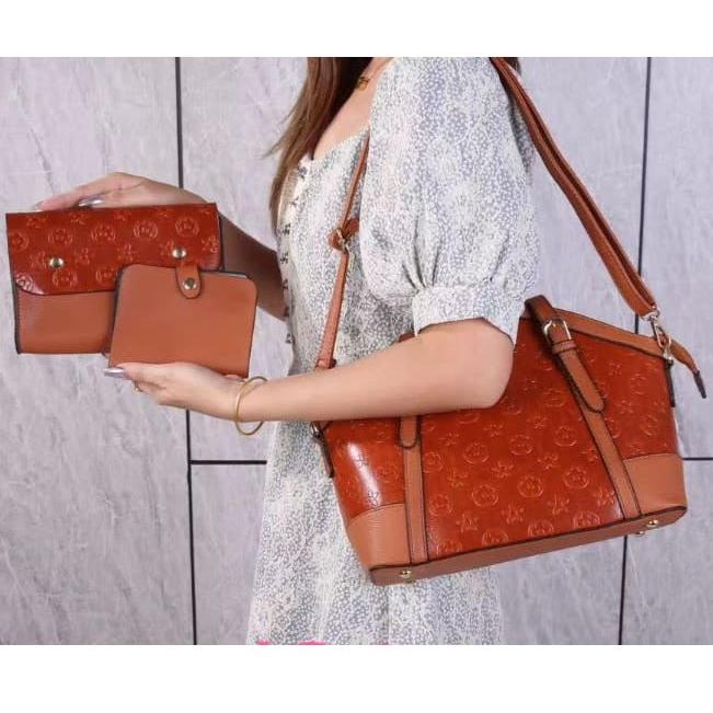 Vintage Leather Crossbody Handbag