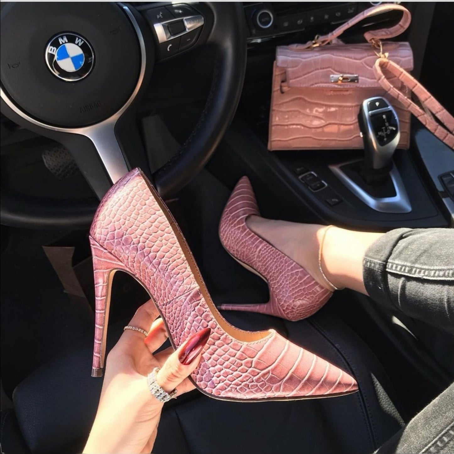 Pointed Toe high heels 