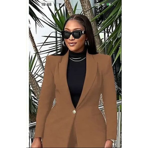 Formal Solid Button Front Lapel Neck Blazer.