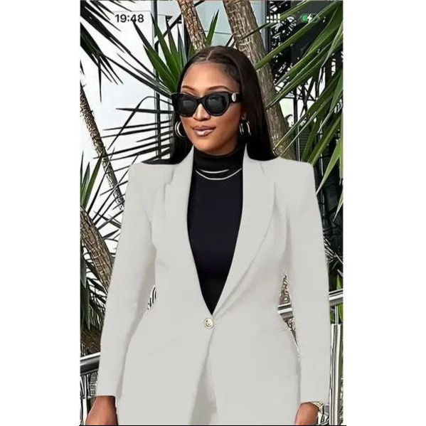 Formal Solid Button Front Lapel Neck Blazer.