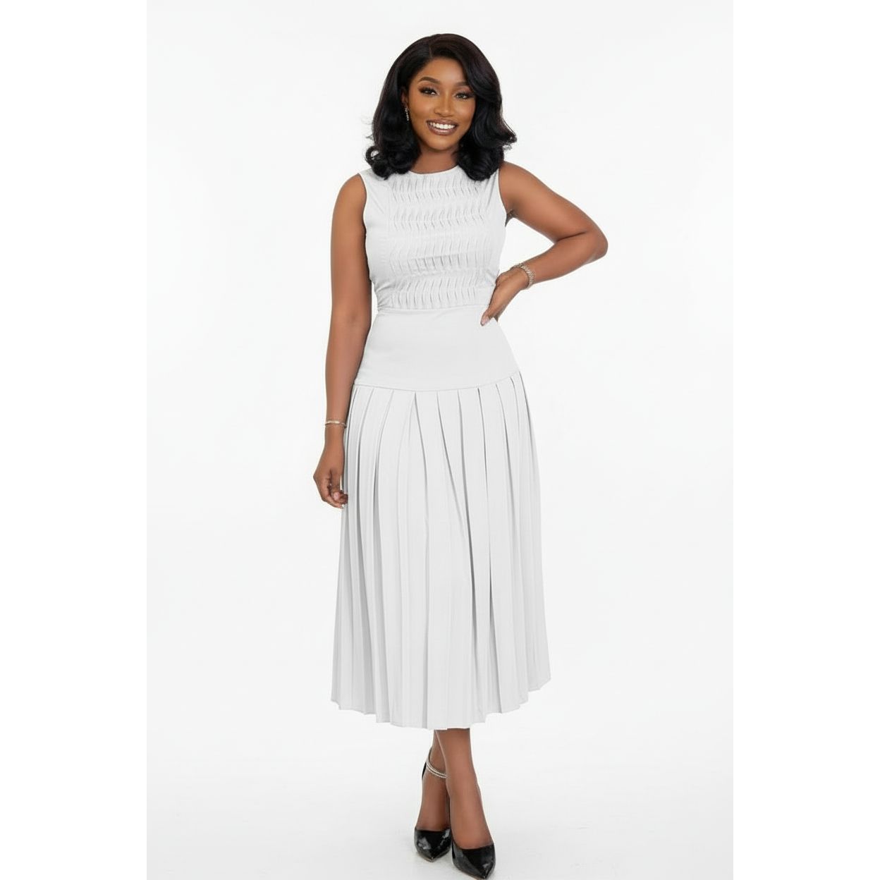 Sleeveless Ruched Round Neck Pleated Dress