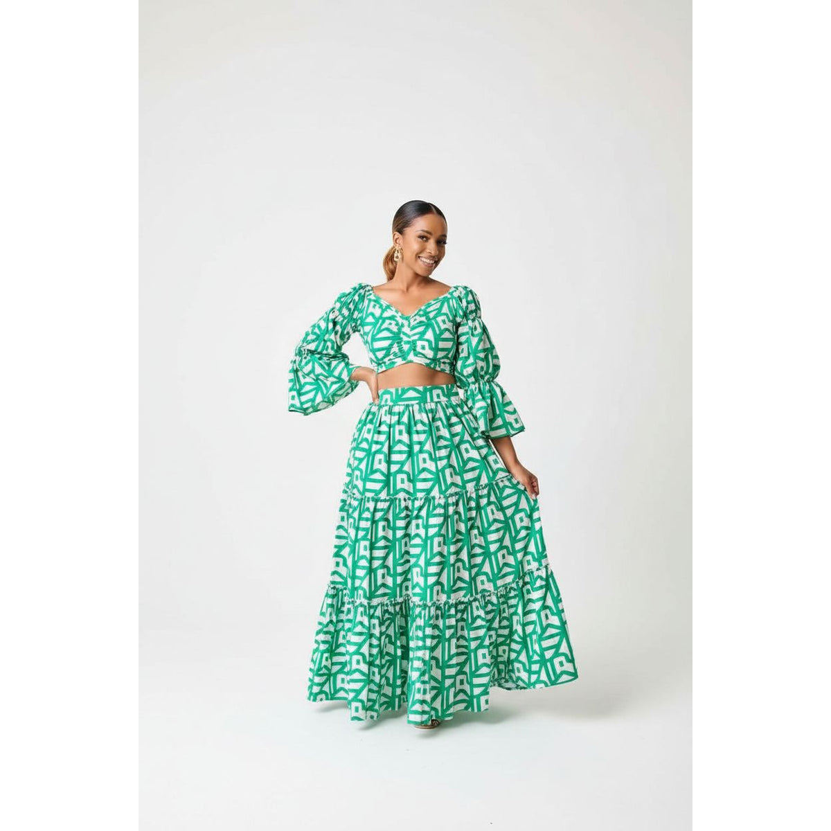 Sexy Round Neck Crop Hot Top and Pleated Skirt