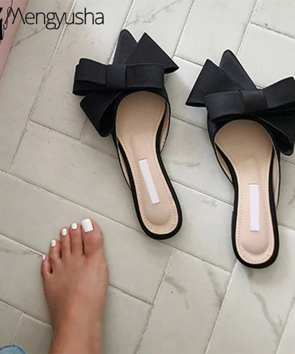 Pointed Bow Flat Bottom