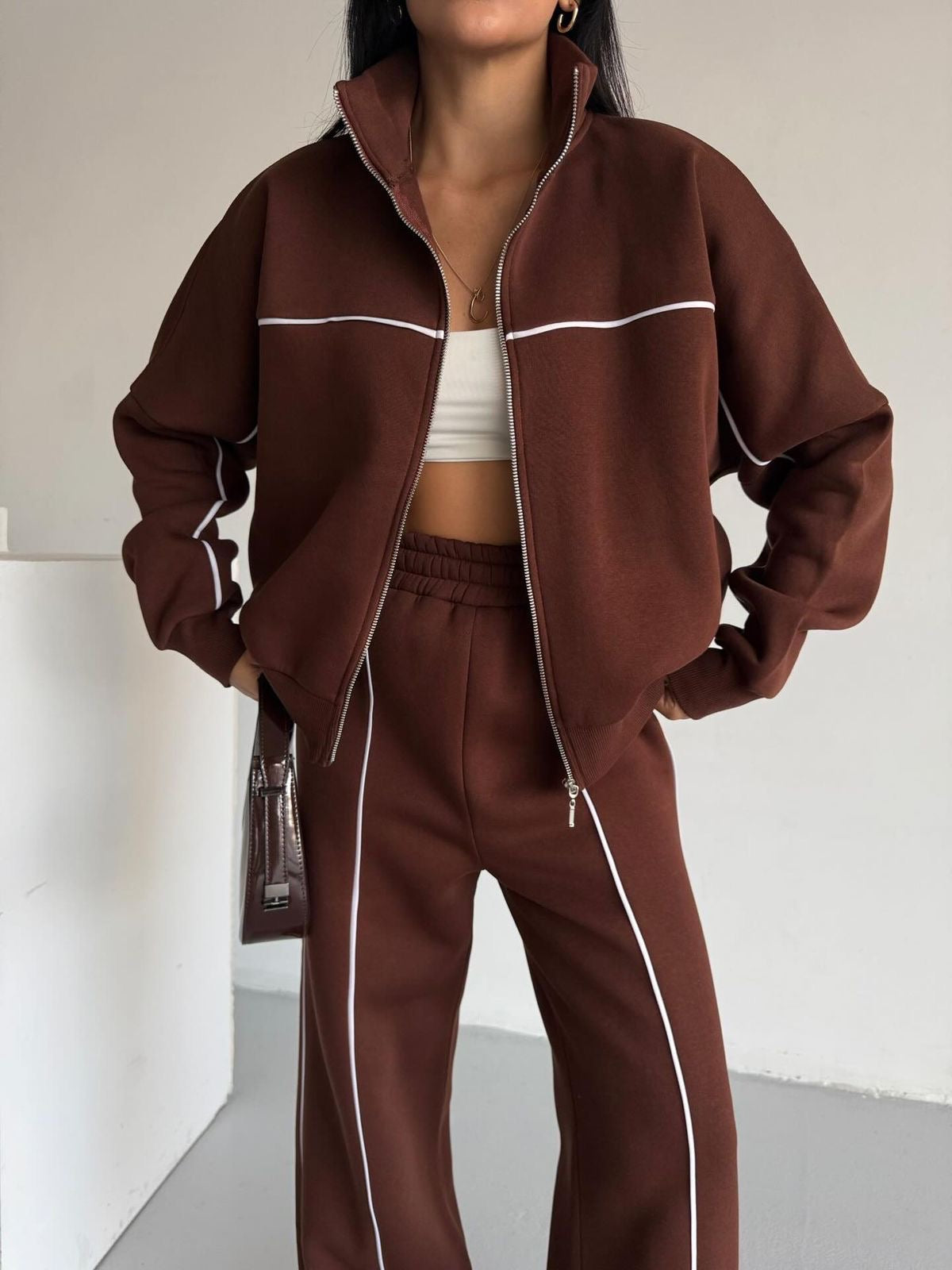 Ladies Cropped Zip-Up Jacket & Wide-Leg pants