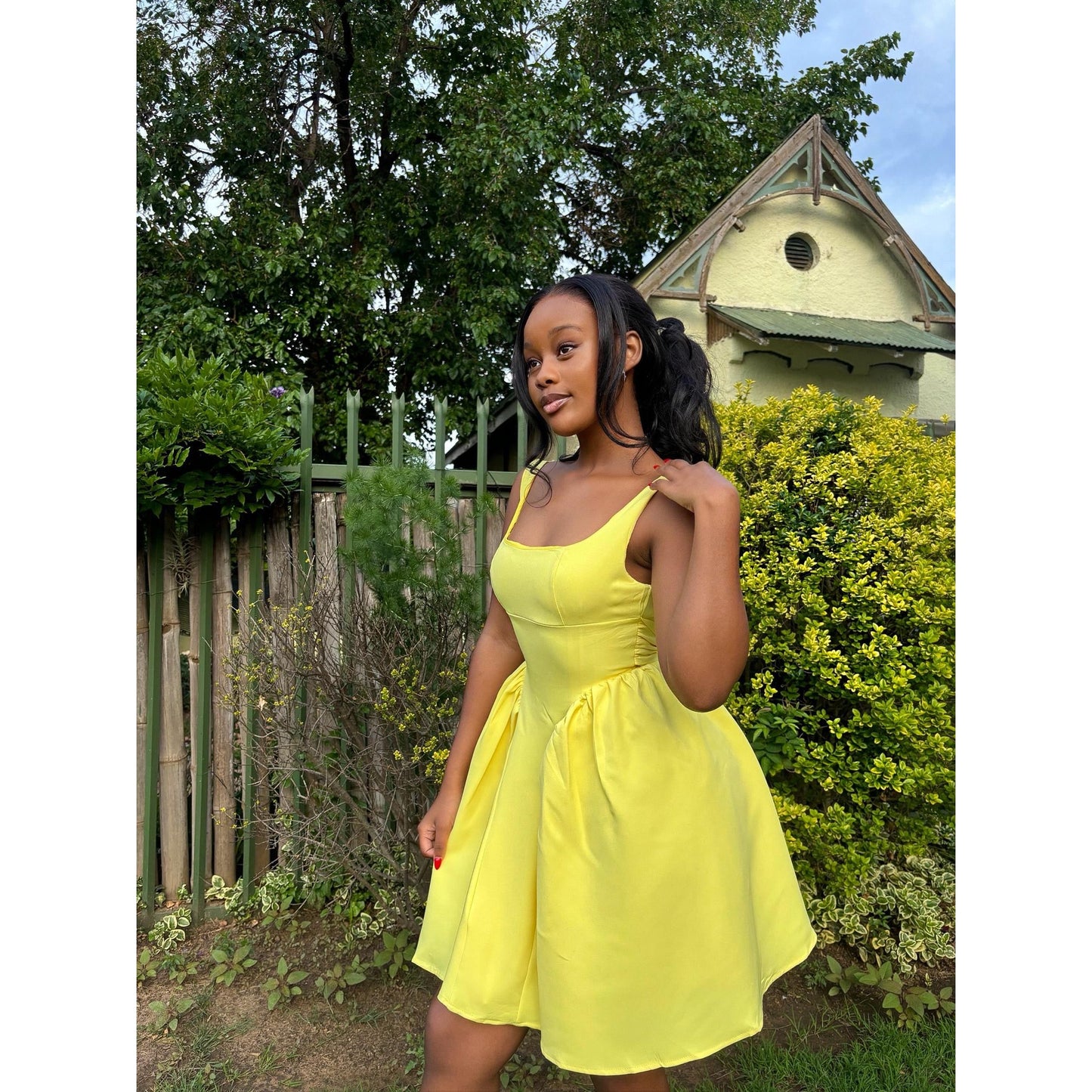 Elegant Festive Knee-Length Swing Party.