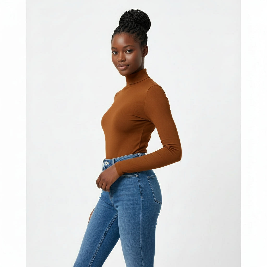 Light White Turtleneck Poloneck.