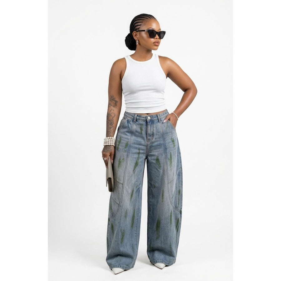 Washed Wide-Leg Jeans with Curved Seam Detail