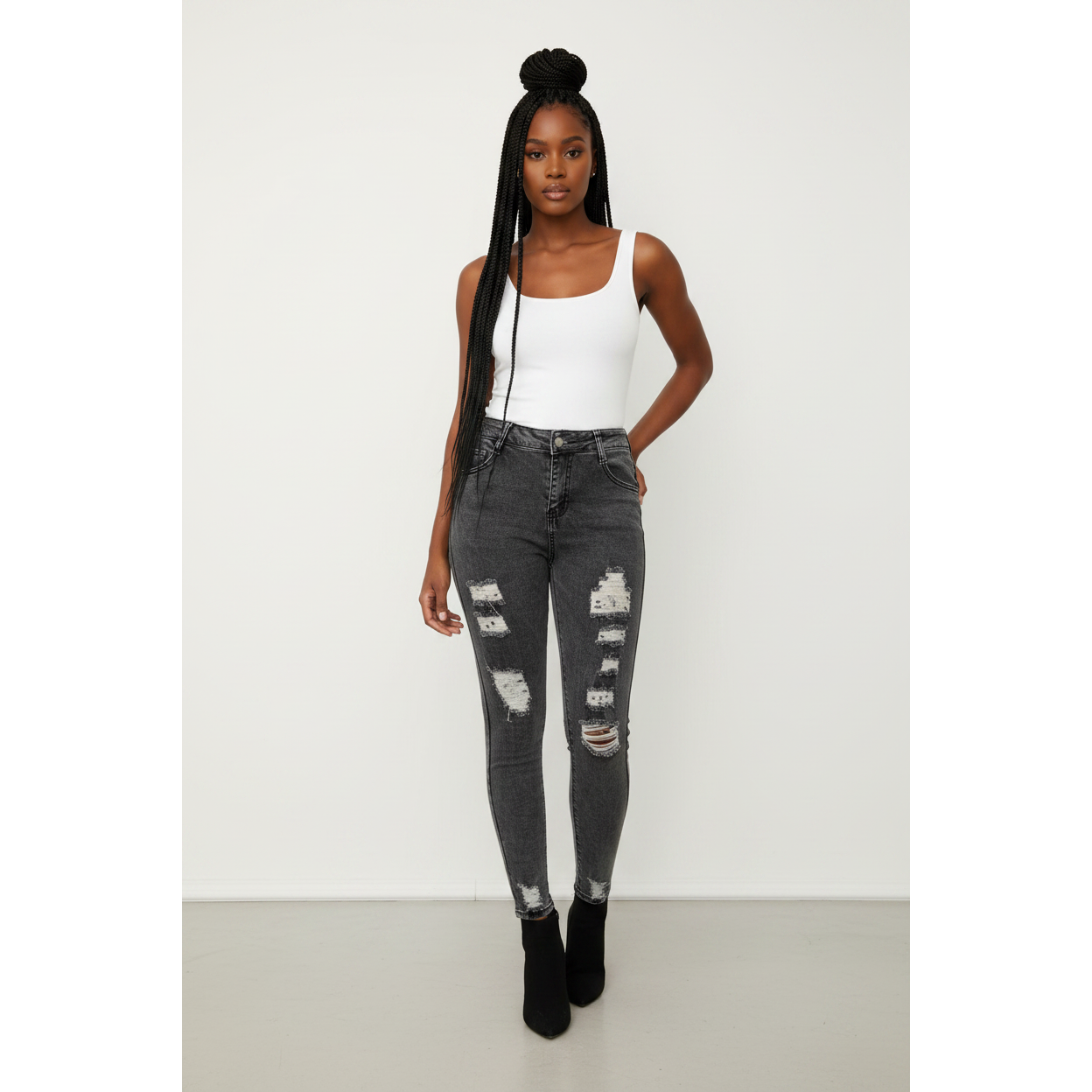 Distressed High Waisted jeans
