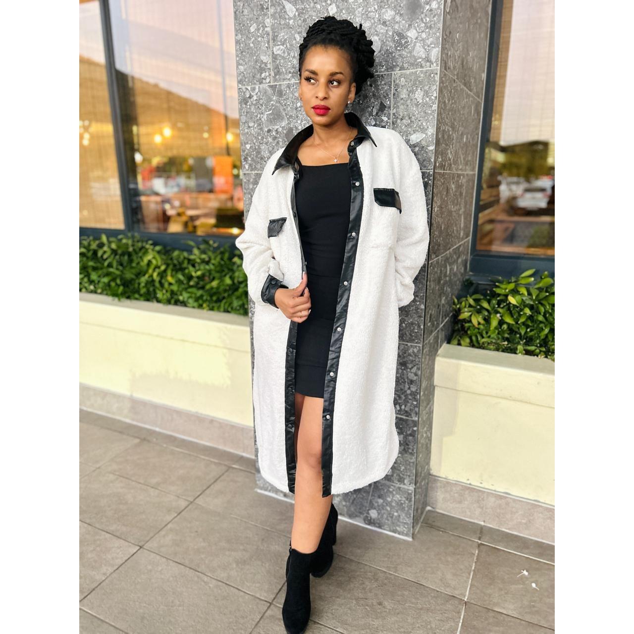 Vintage Woolen Buttoned Coat