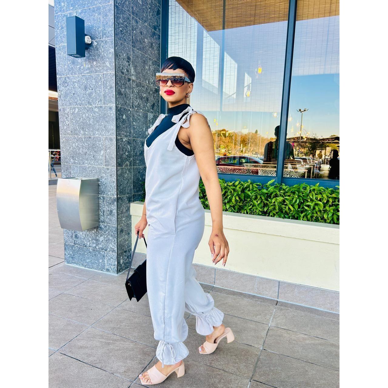 Loose Cold Shoulder V-Neck Jumpsuits