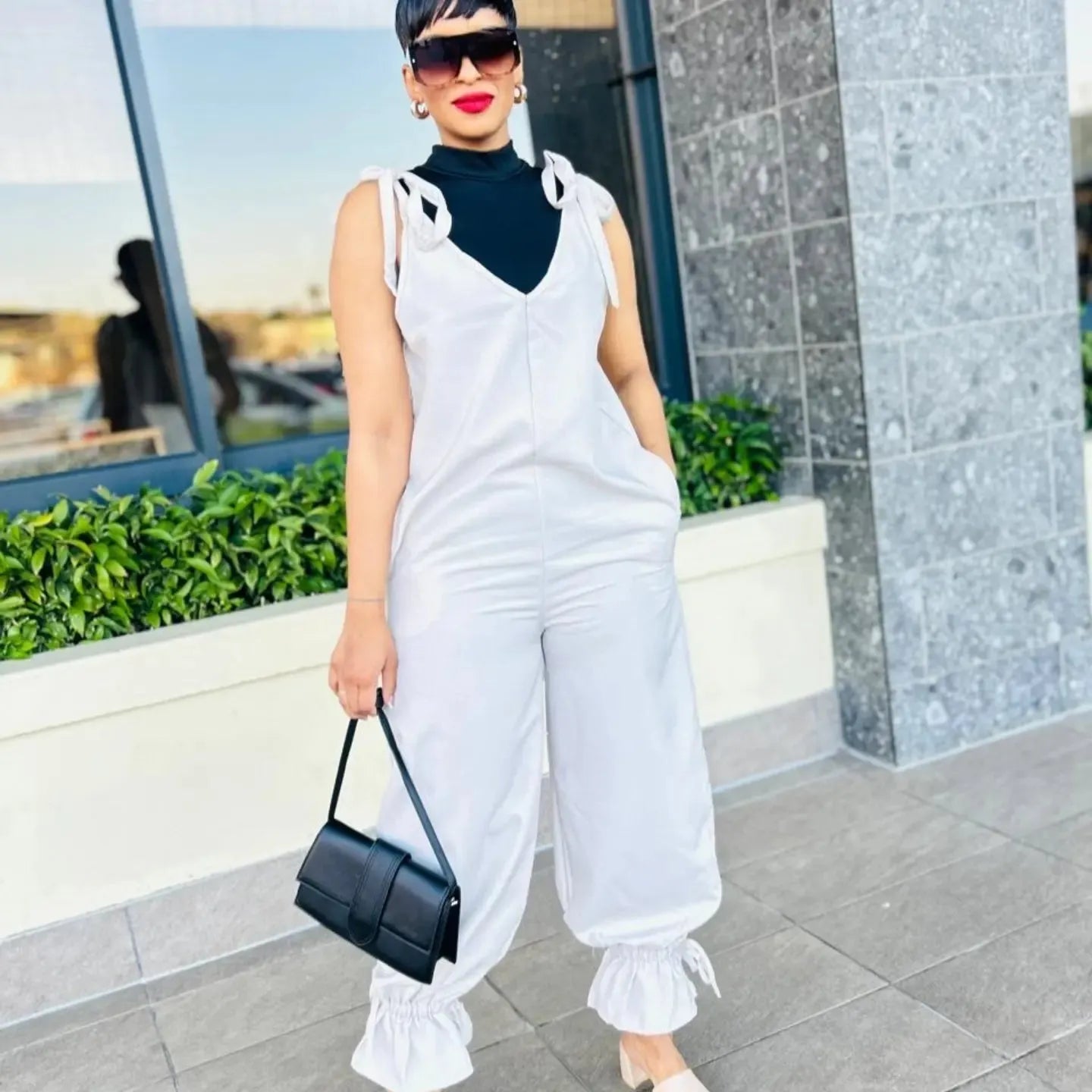 Loose Cold Shoulder V-Neck Jumpsuits