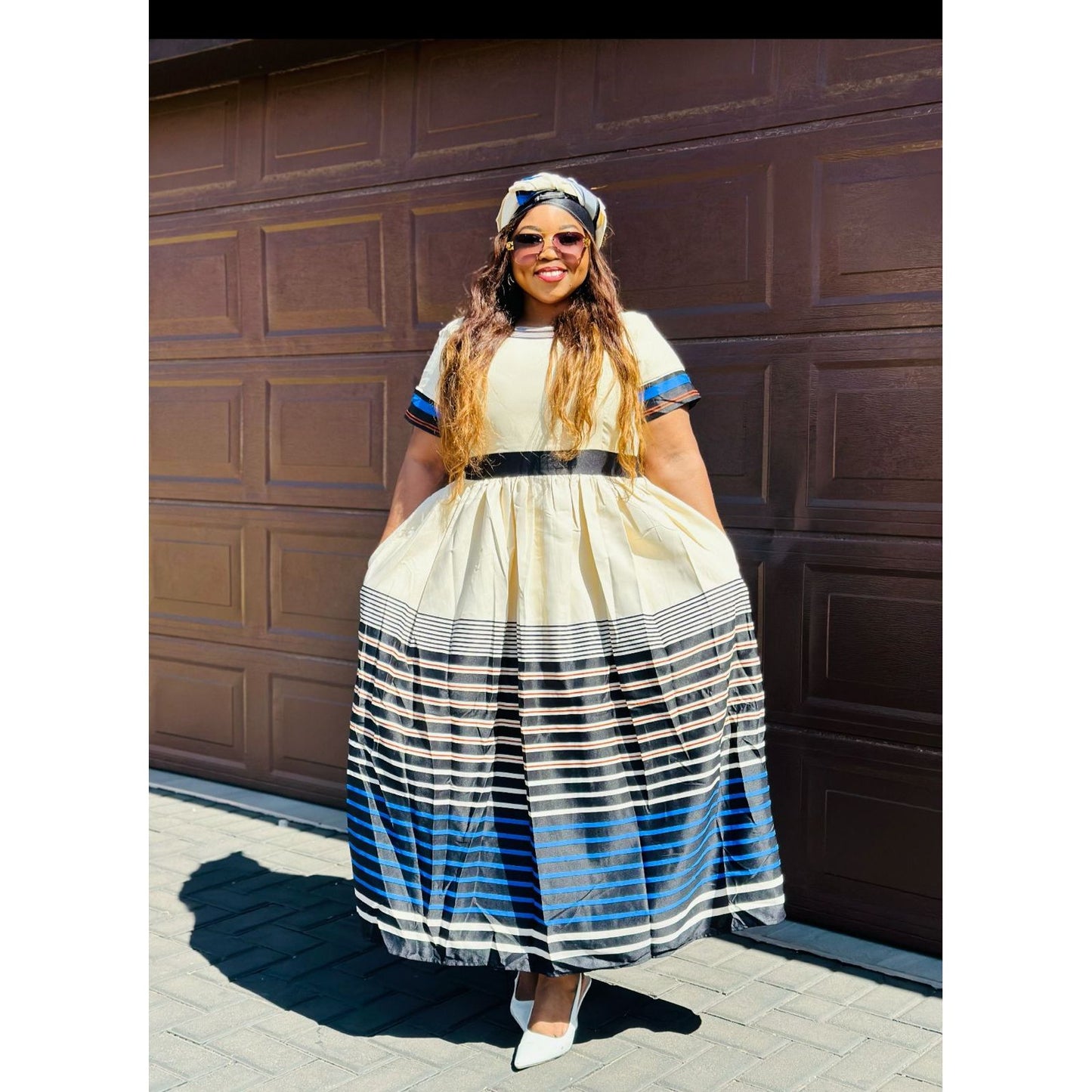 Round Neck Short Sleeves Traditional Dress