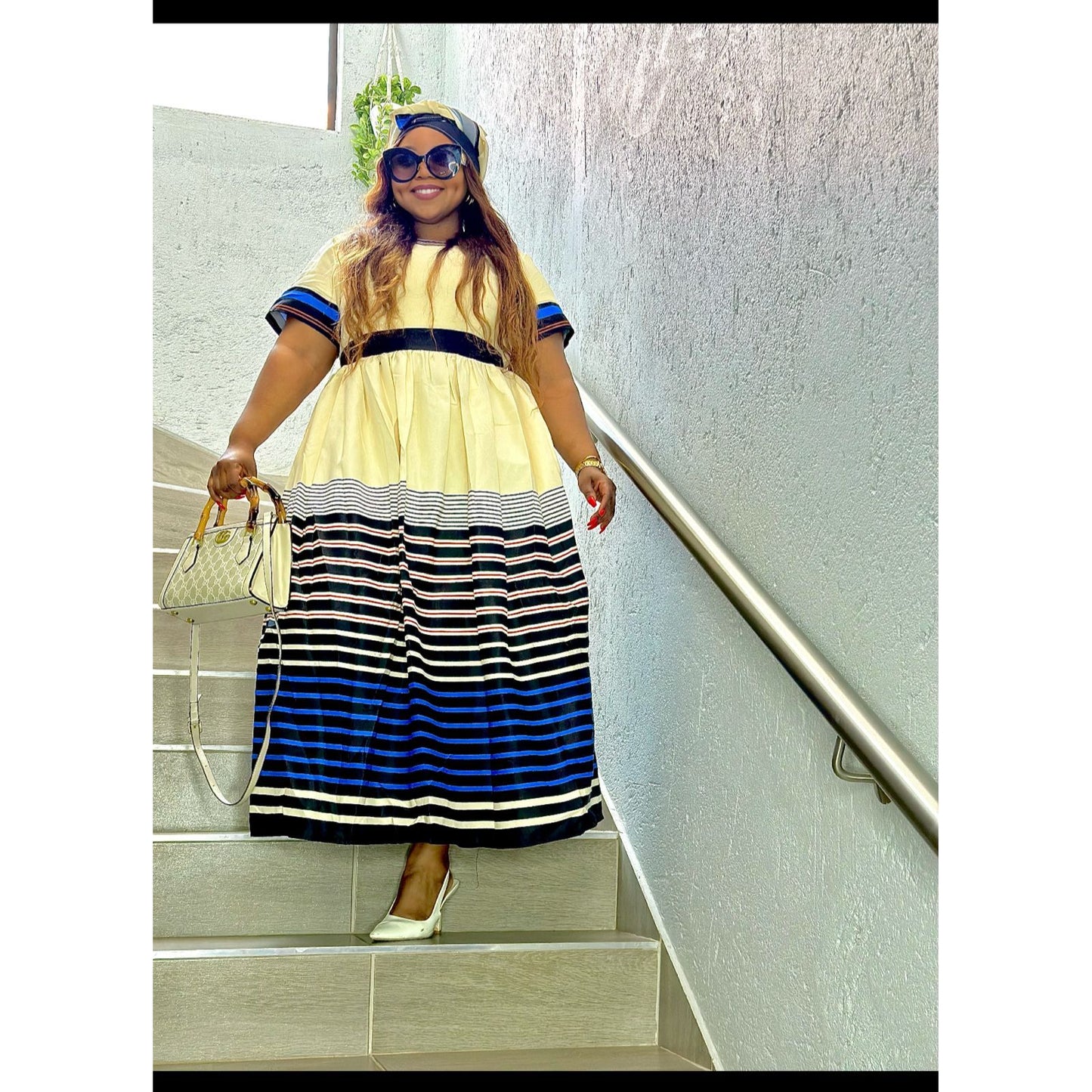 Round Neck Short Sleeves Traditional Dress