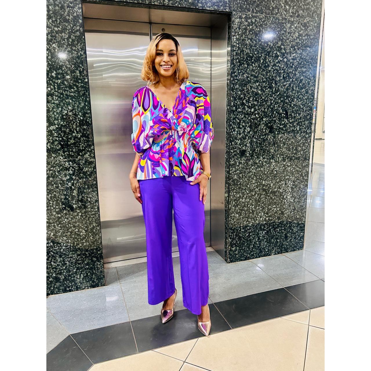 Multicolor Printed Sleeve Knot Side Top & Pants.