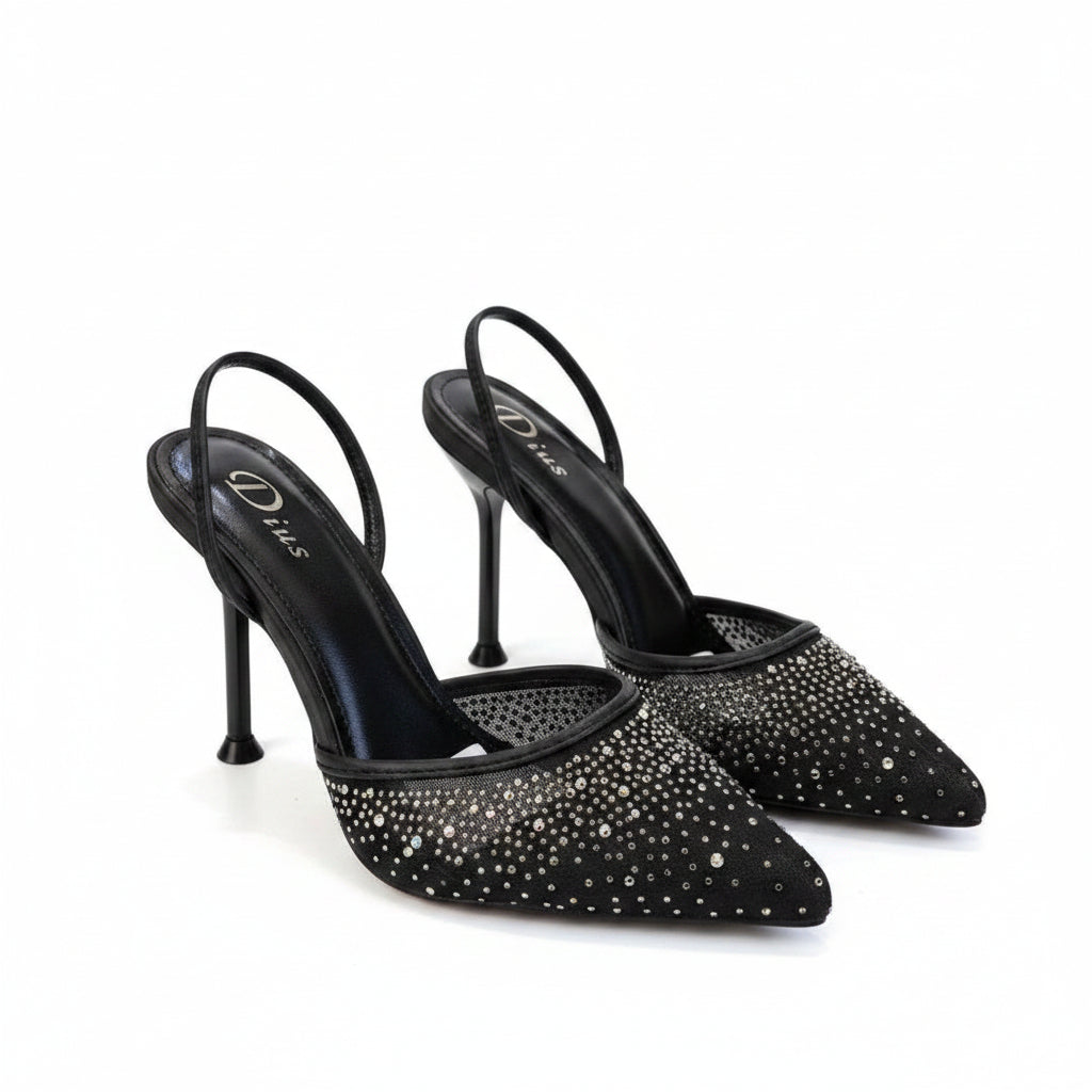 Classic And Elegant Look With Half-Closed Toes
