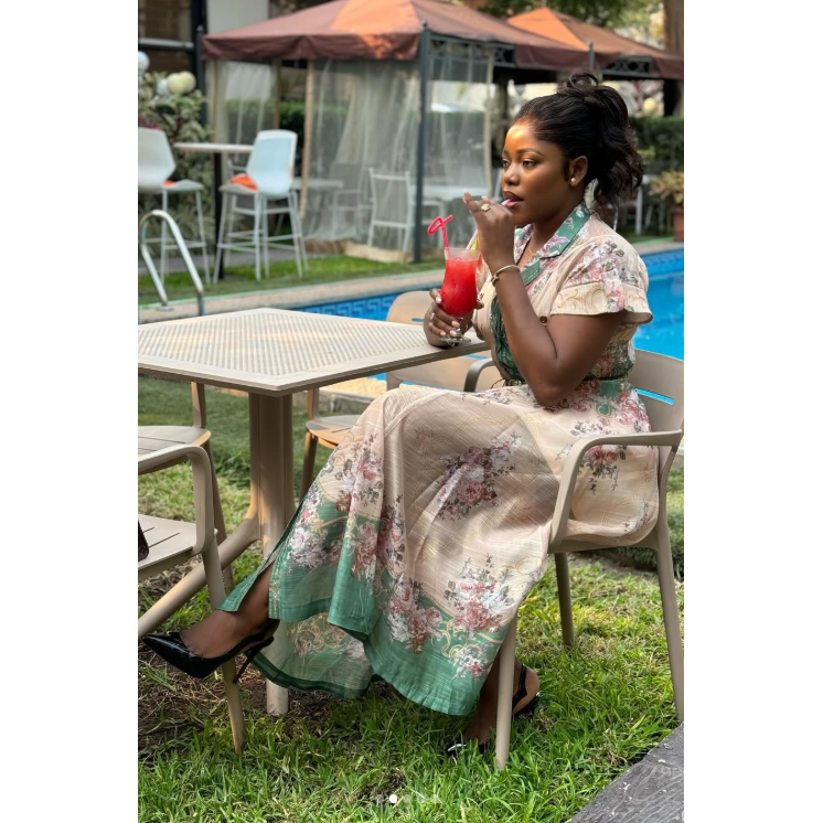 Short Sleeve V-Neck Multi-Color A-Line Maxi Dress