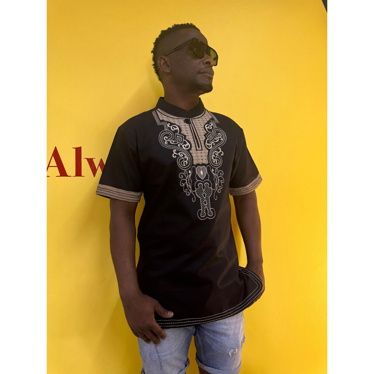 Mens African Vintage Embroidered T-Shirt