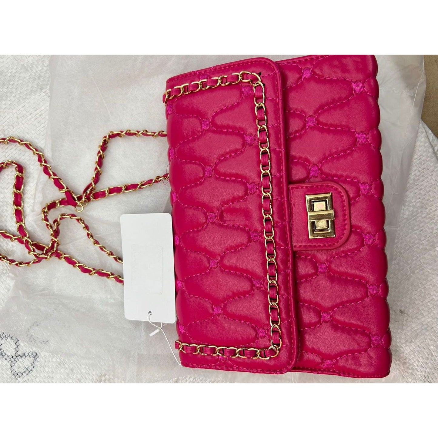 Twist Lock Shoulder Handbag.