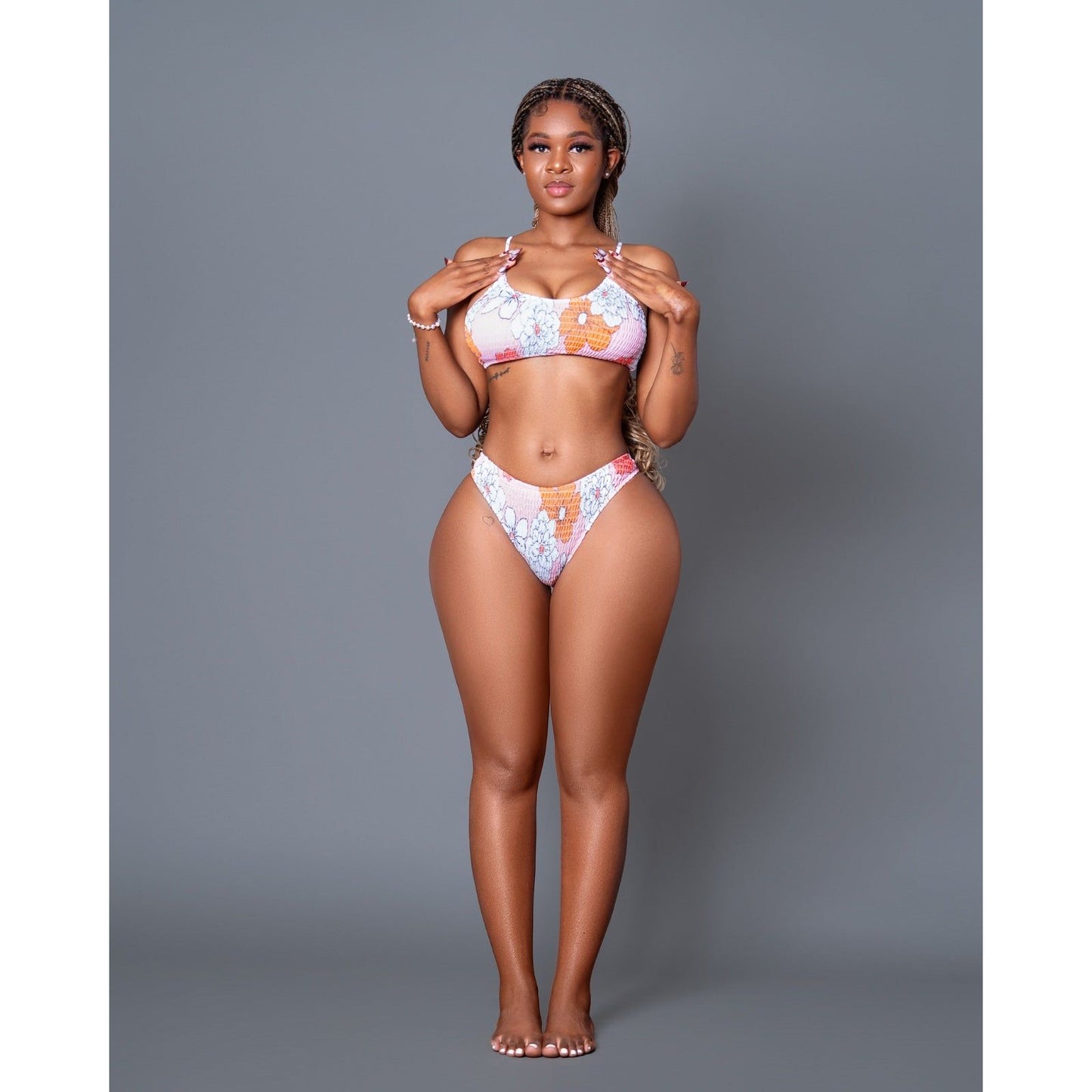 Floral sexy bikini set.