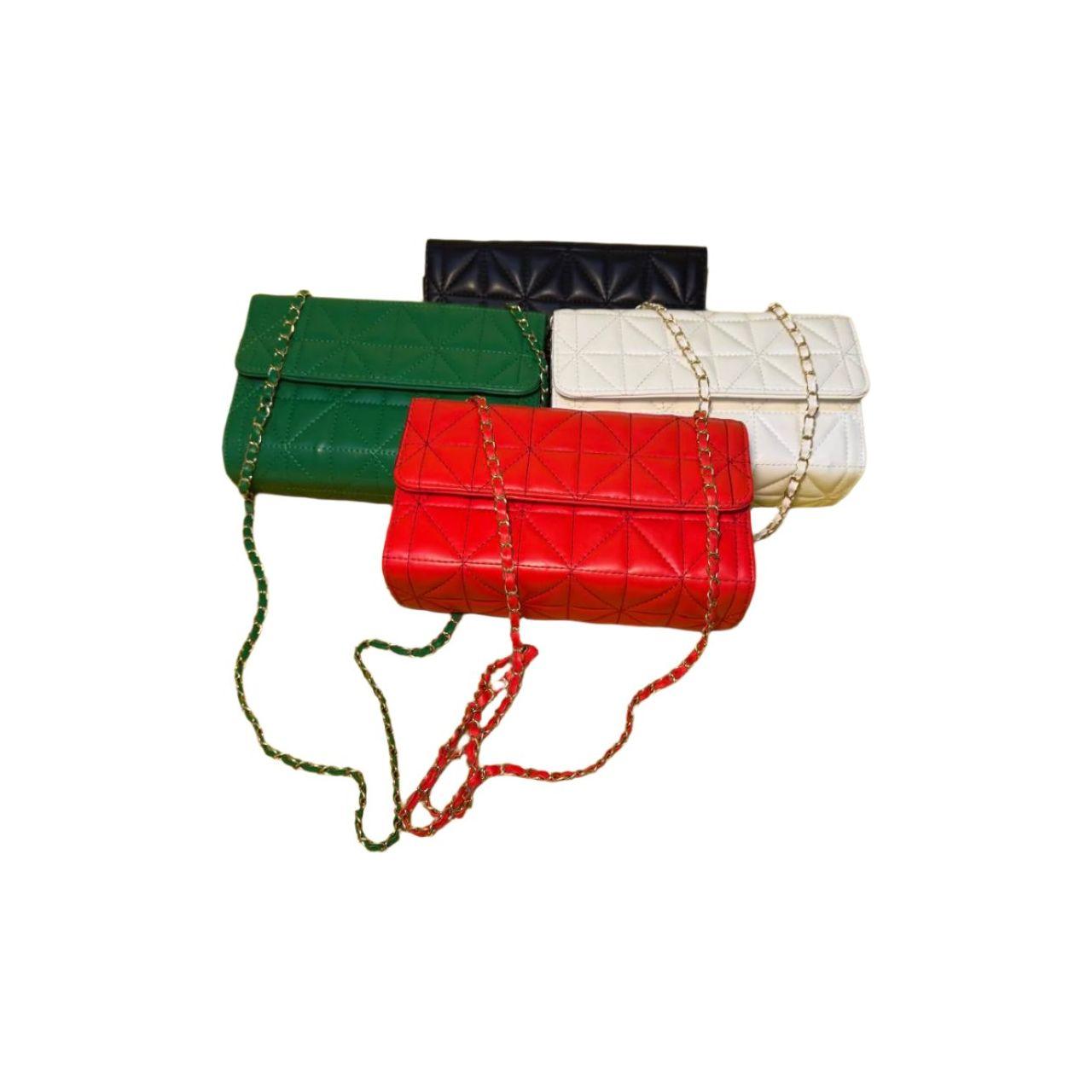 Quilted bag with chain handle