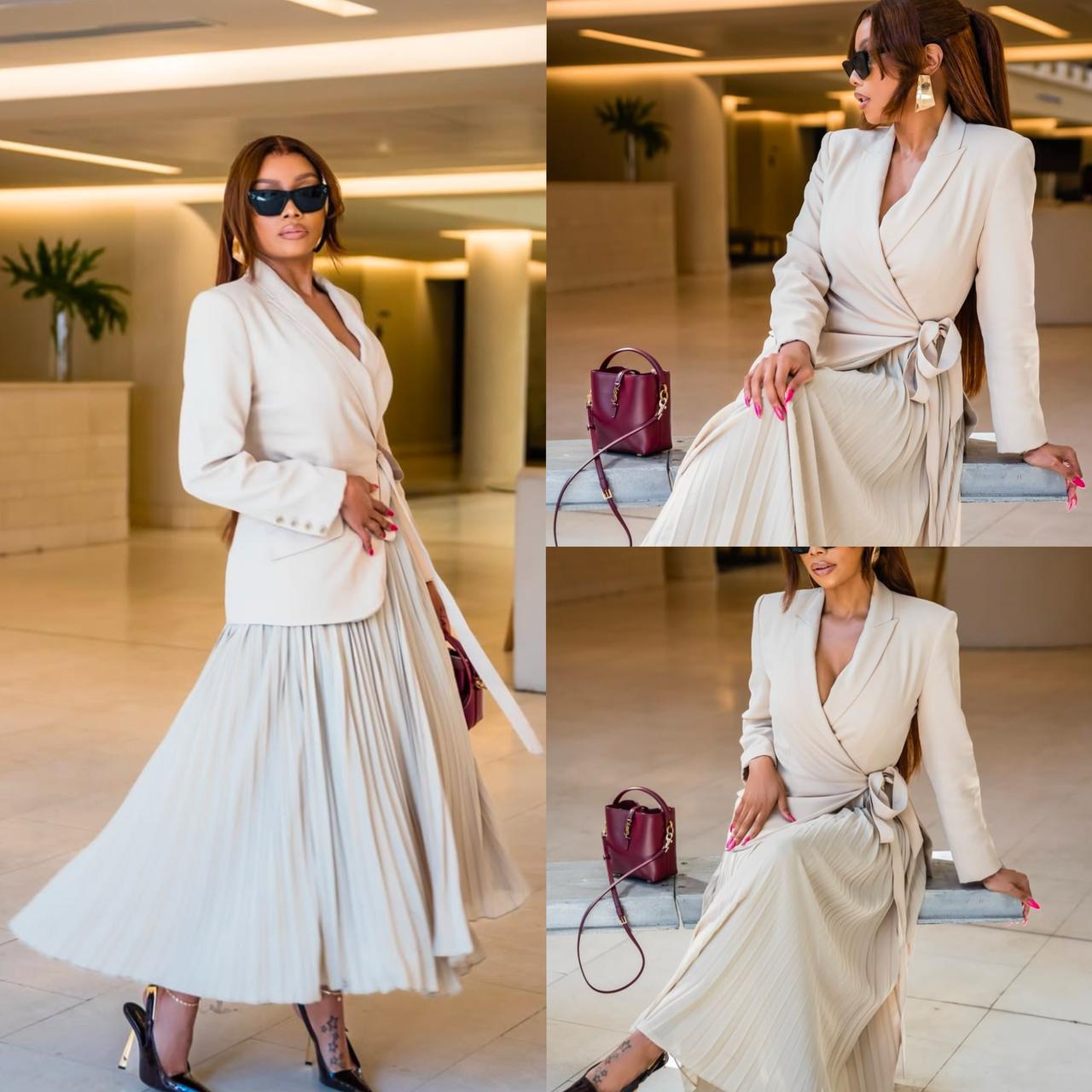 Modern Pleated Long Sleeve Blazer Dress .