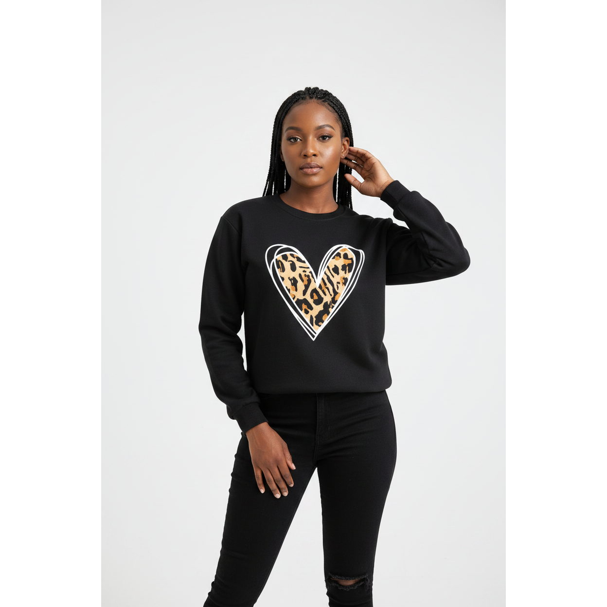 Round Neck Long Sleeve Heart Print Casual Sweatshirt