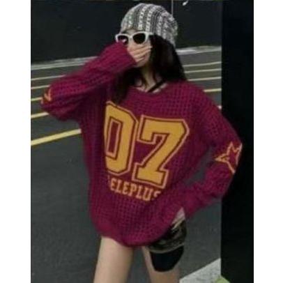 V-Neck Numbers Print Pullover Sweater