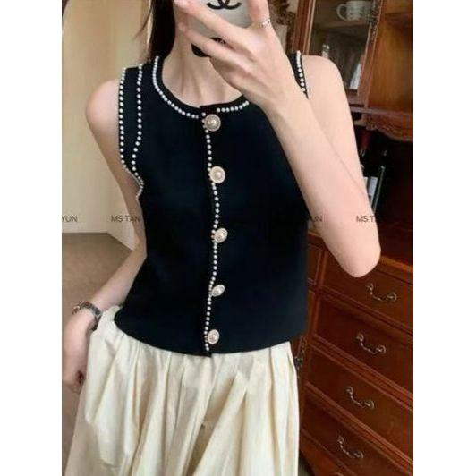 Sleeveless Knitted Cropped Sweater Top