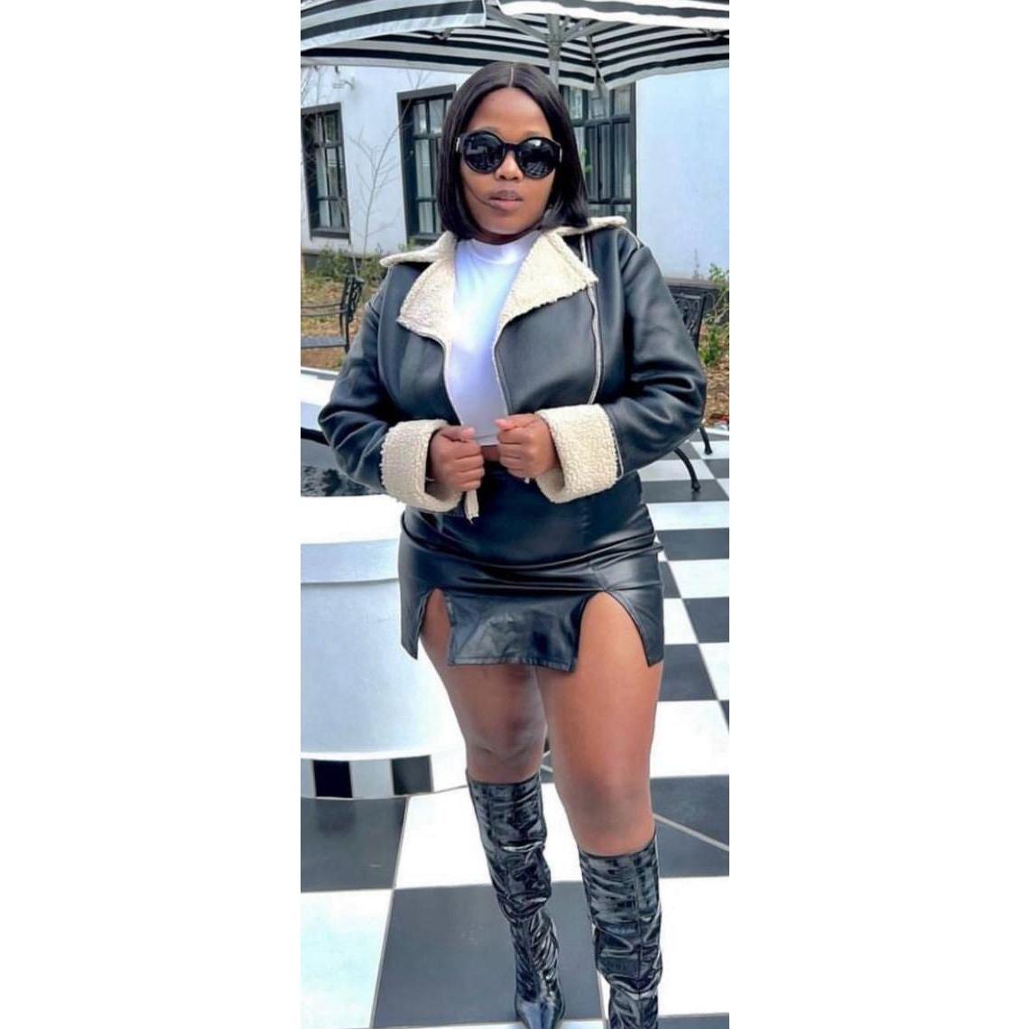 Solid Color Zip Up Faux fur jacket