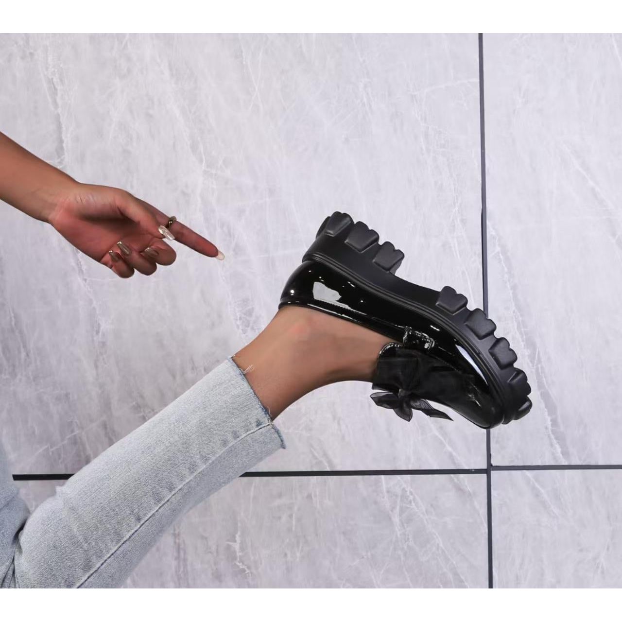 Black Bowknot Bulky Platform Oxford Glossy Shoes