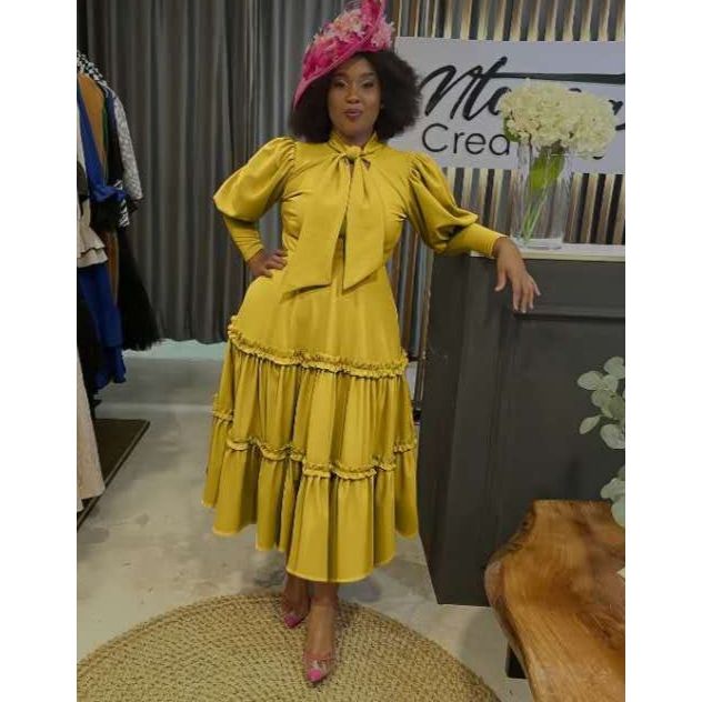 Ribbon Design Round Neck Puff Shoulder Pleat Midi Dress