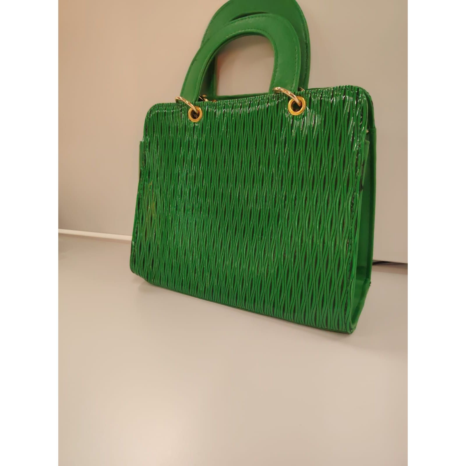 Classic Crossbody Square Shape Handbag