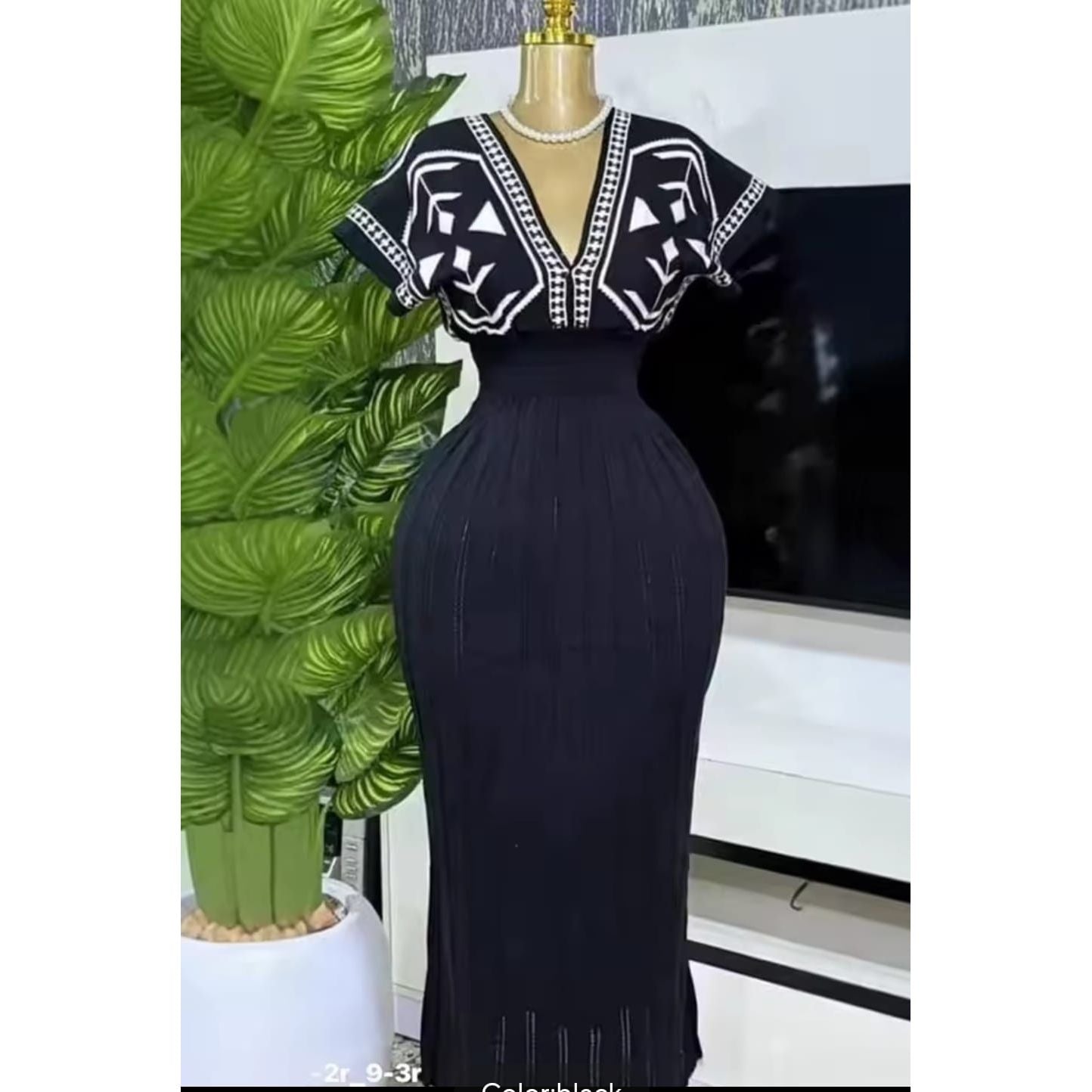 Knitted  V-neck Pattern Printed Dress