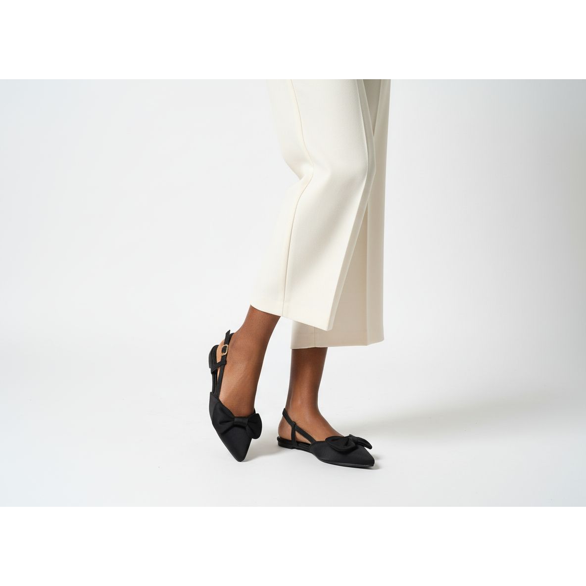 Women's Bow Trim Pointed Slingback Shoes