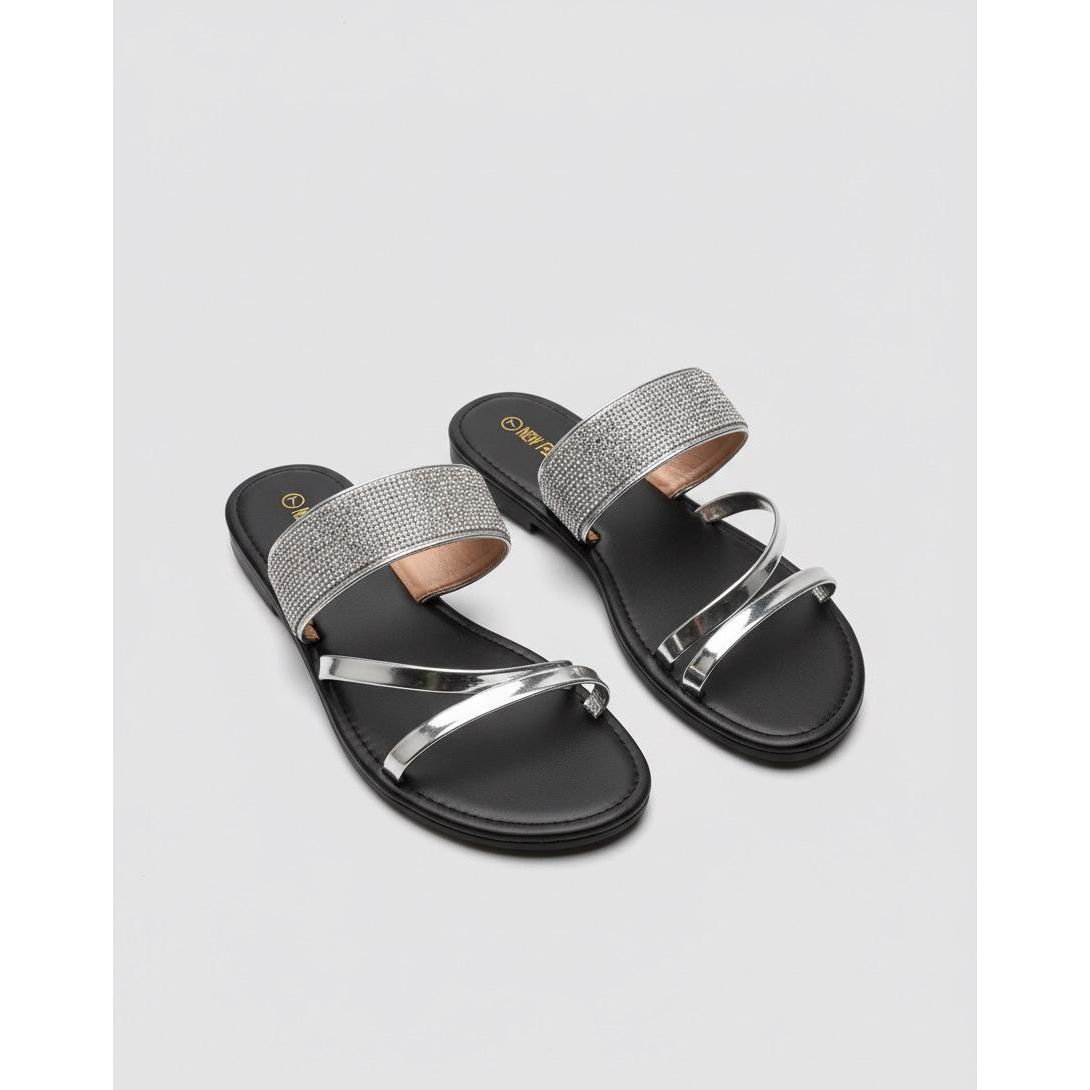 Comfortable & Fashionable Rhinestone Flat Sandals