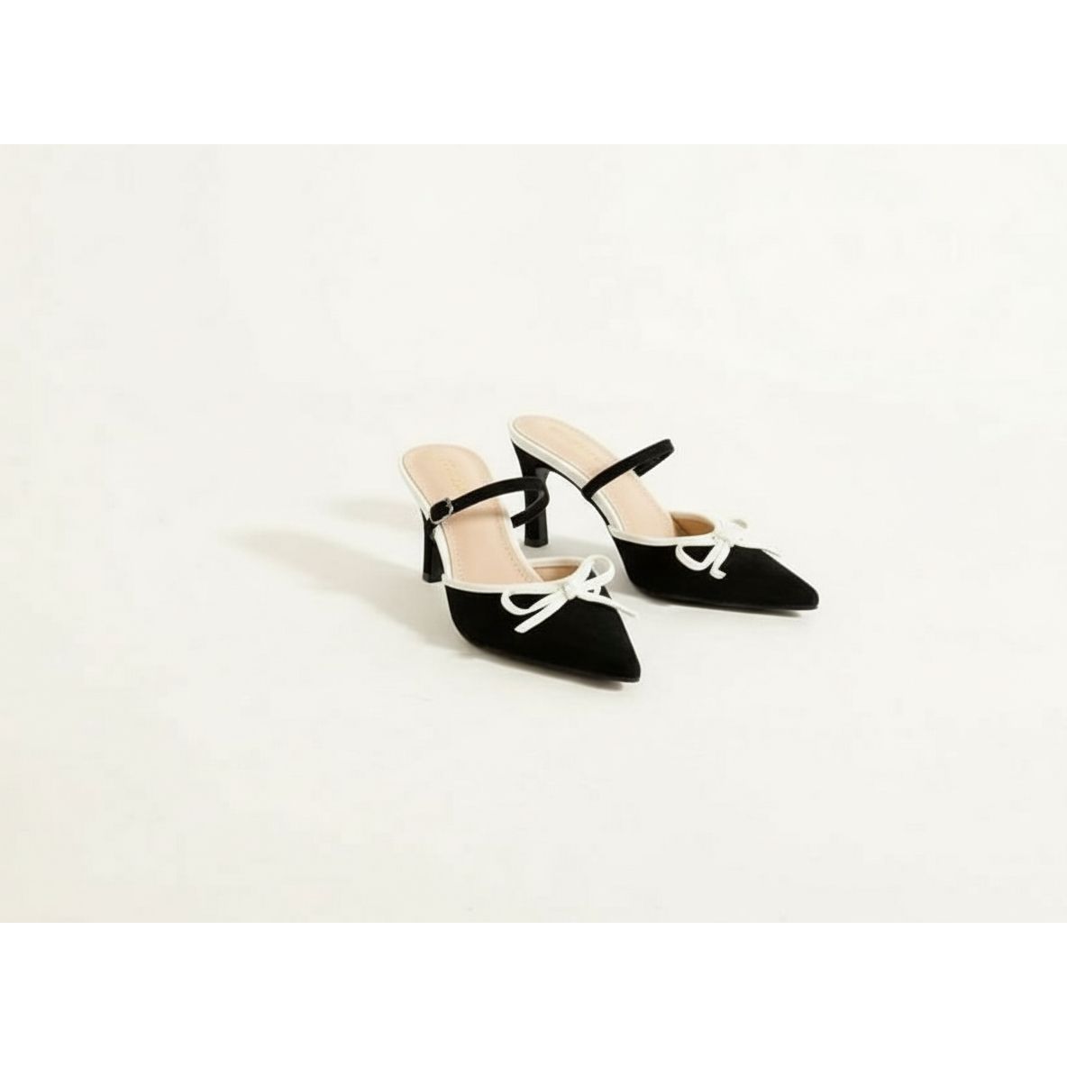 Women's Two Toned Bow Sandal