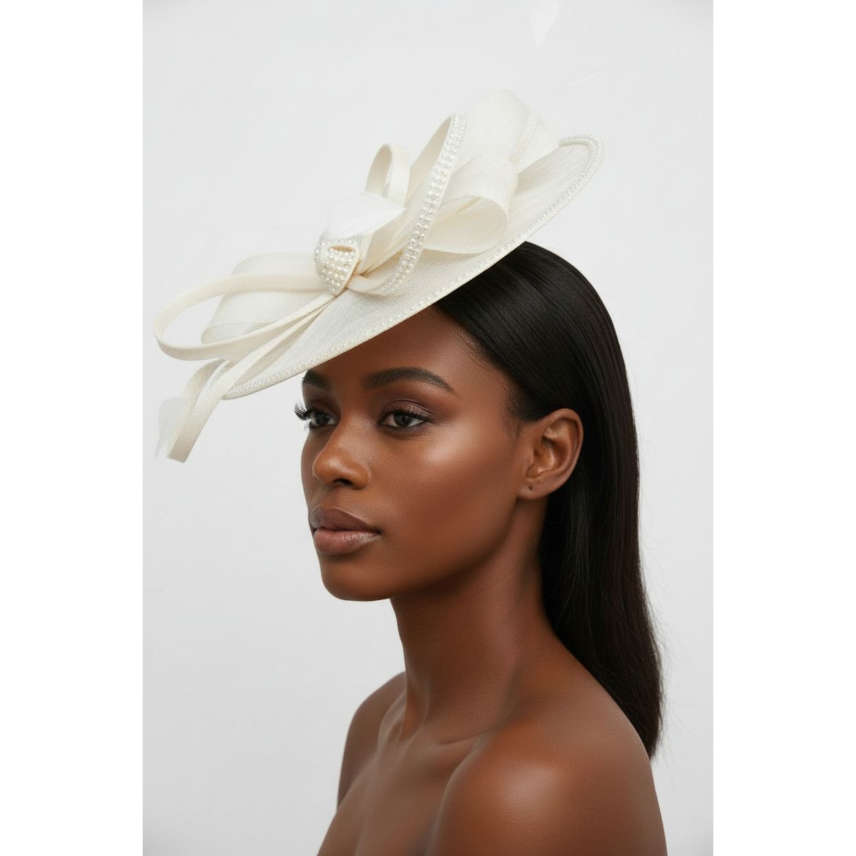 Elegant Vintage Fascinator Hat