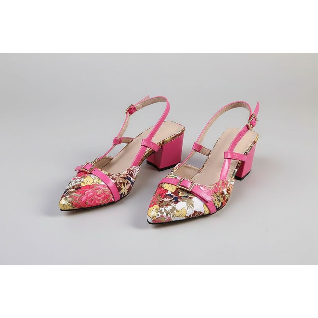 Pointed Floral Pattern Chunky High Heels