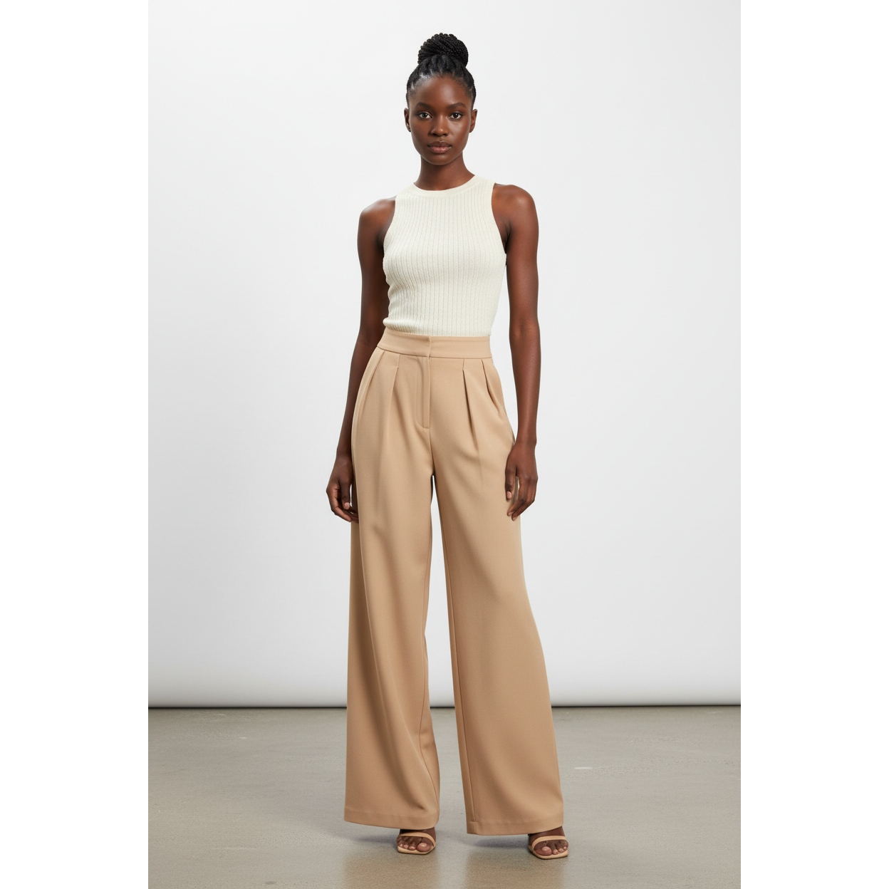 Flattering High-waisted design and a comfortable Palazzo Pants