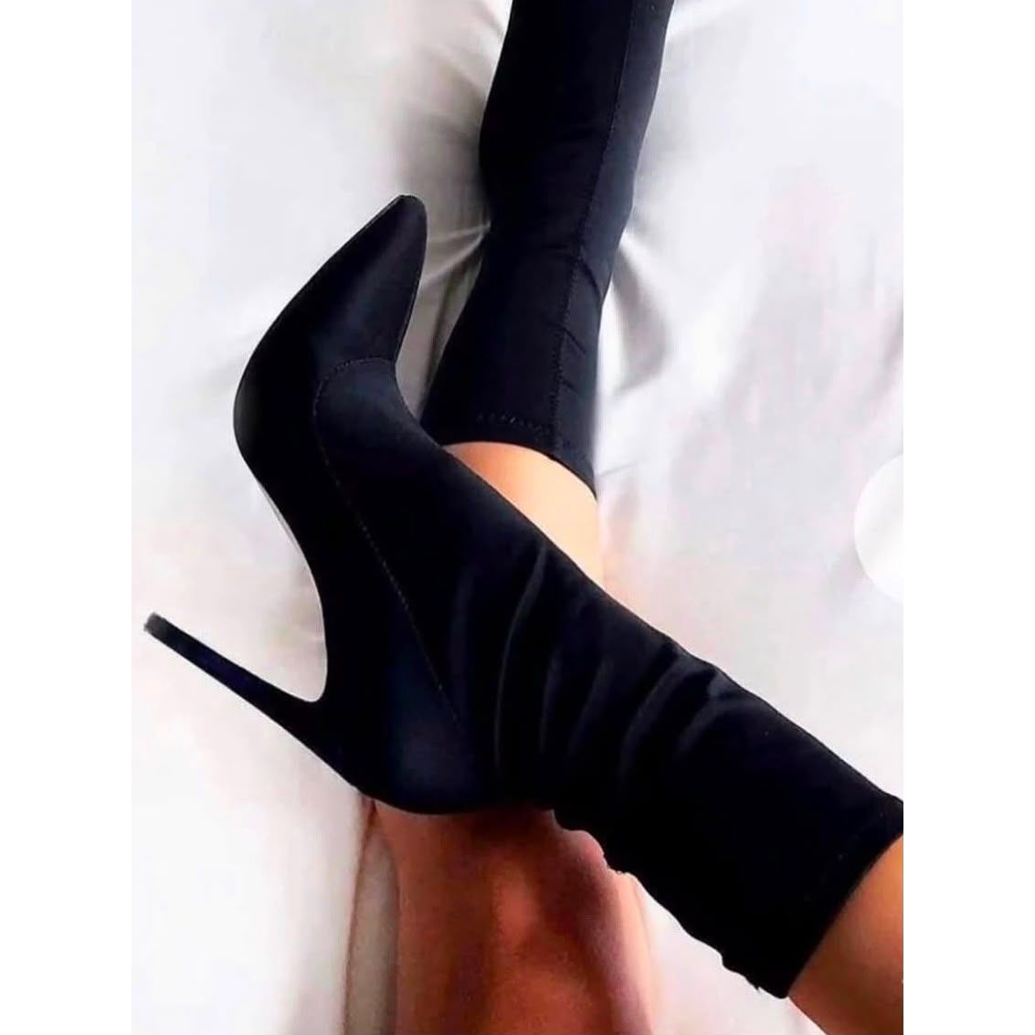 Ankle-high Sock Pointed Toe Boots