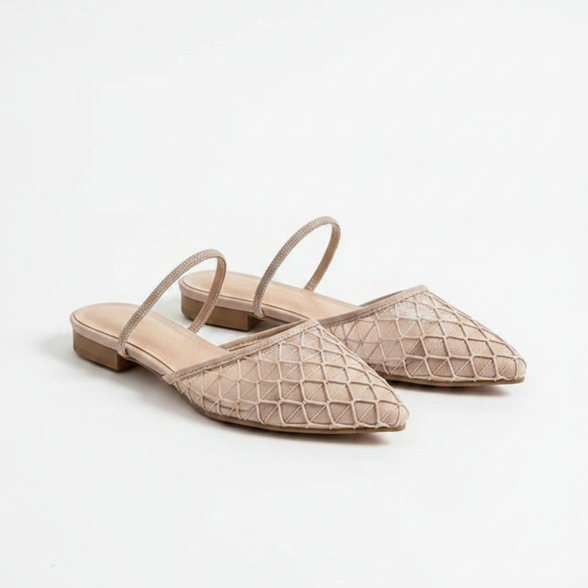 Webbed Woven Mesh Pointed-Toe Pumps