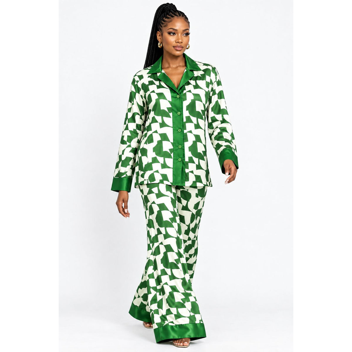 Women's Printed Satin Pyjama Set with Long-Sleeve Top