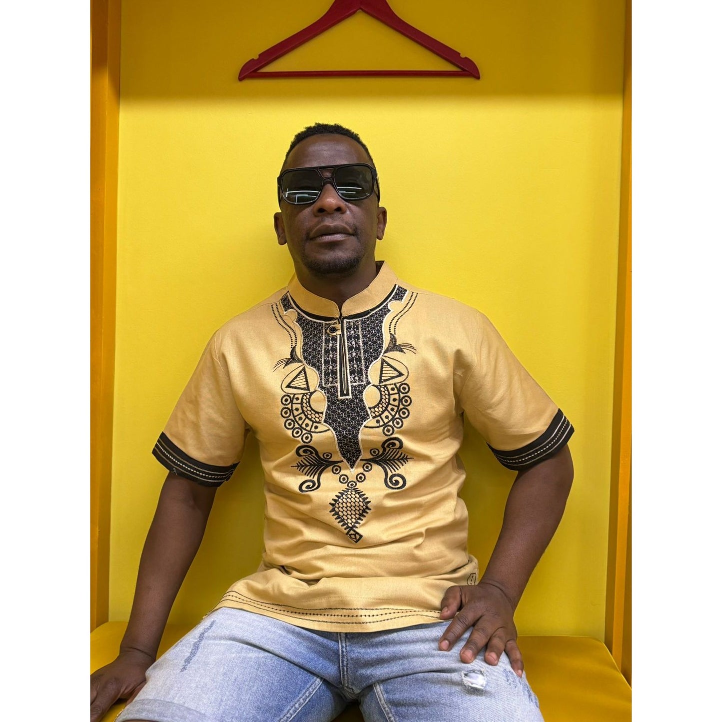 Mens African Vintage Embroidered T-Shirt
