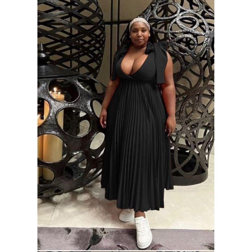 Plus Size Pleated Maxi Dress.
