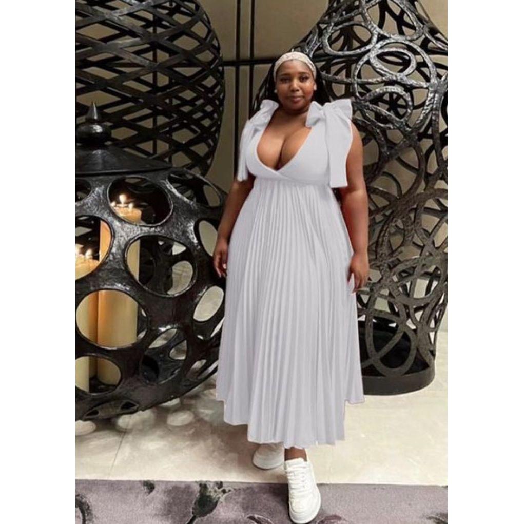 Plus Size Pleated Maxi Dress.