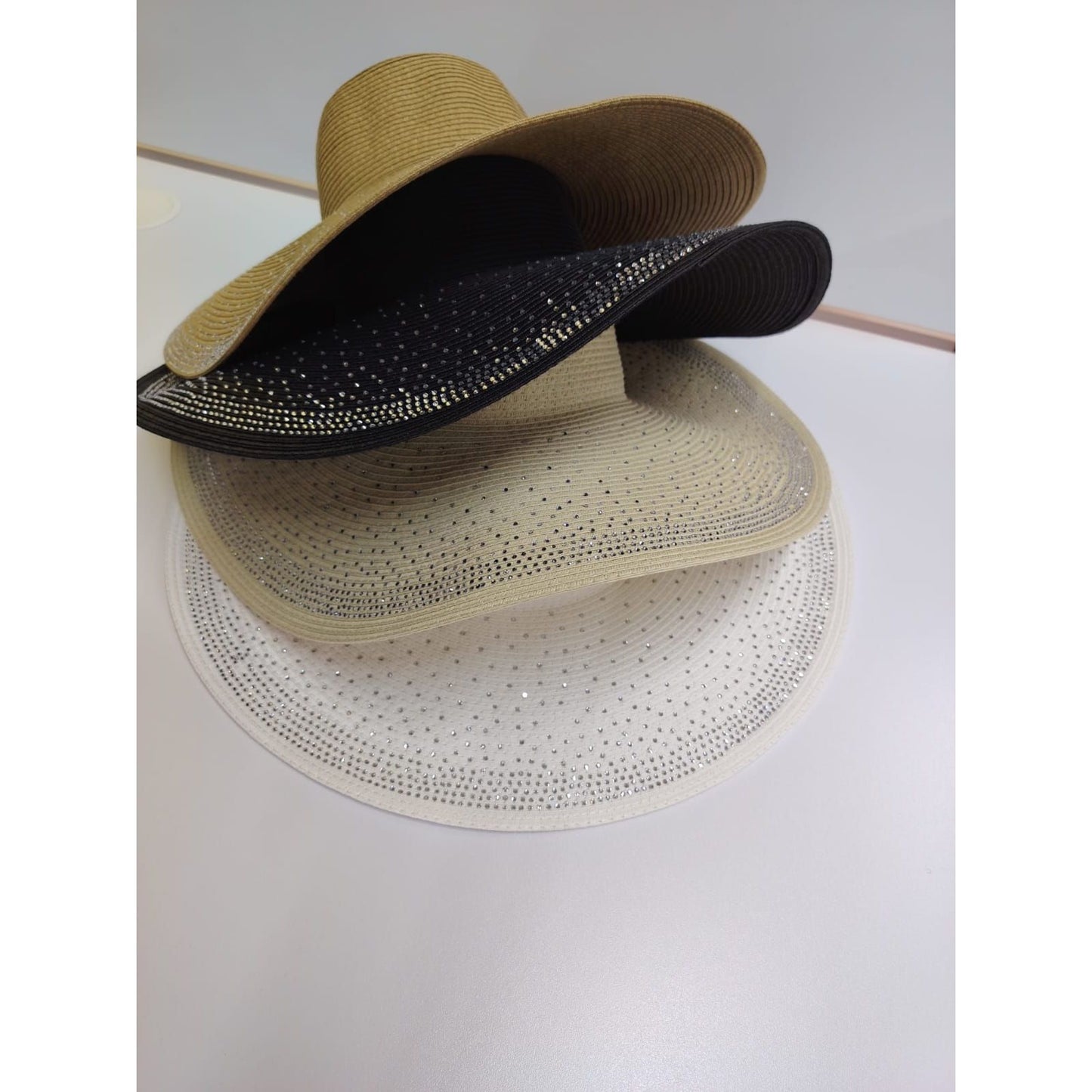 Diamond Pearls Decor Wide Brim Straw Hat