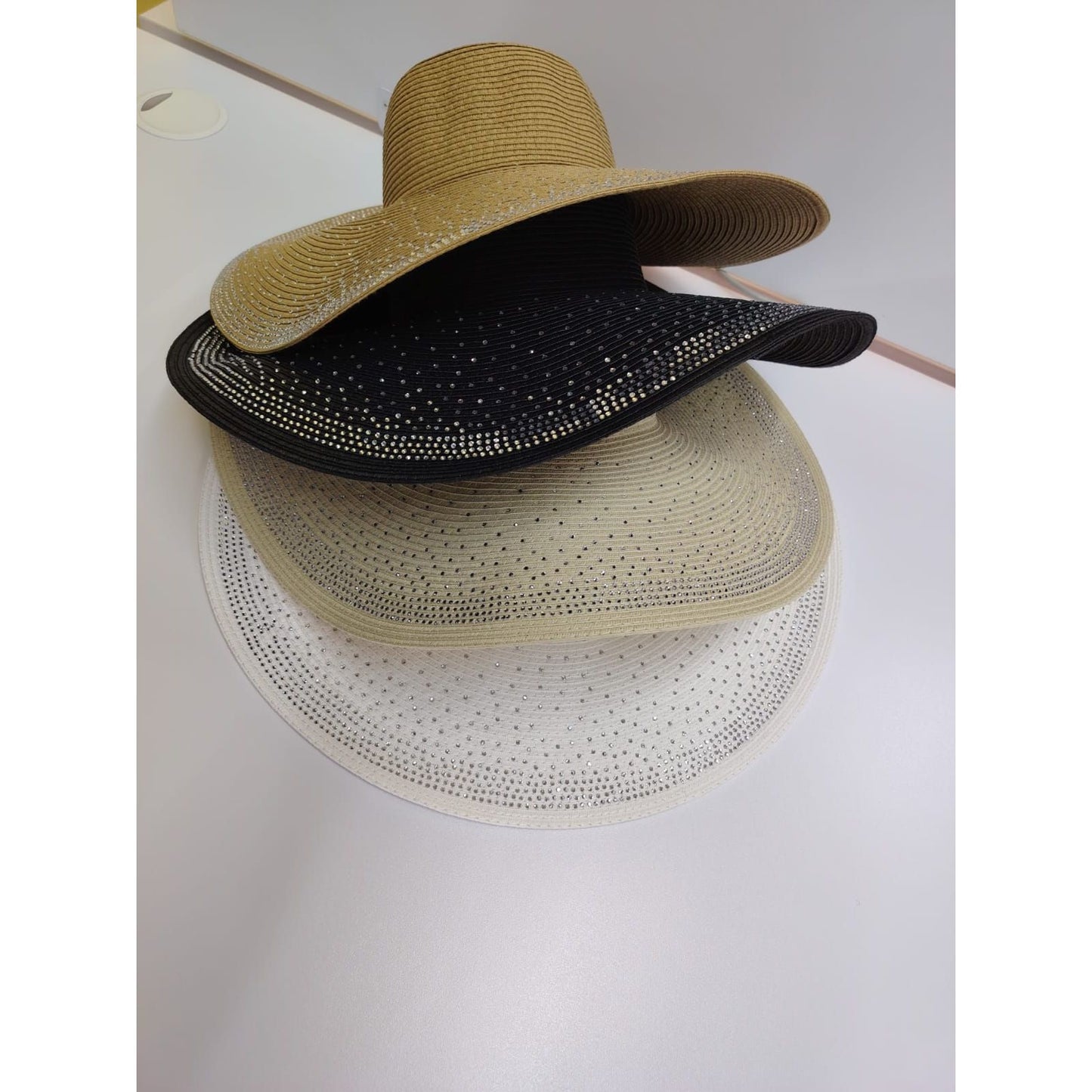 Diamond Pearls Decor Wide Brim Straw Hat