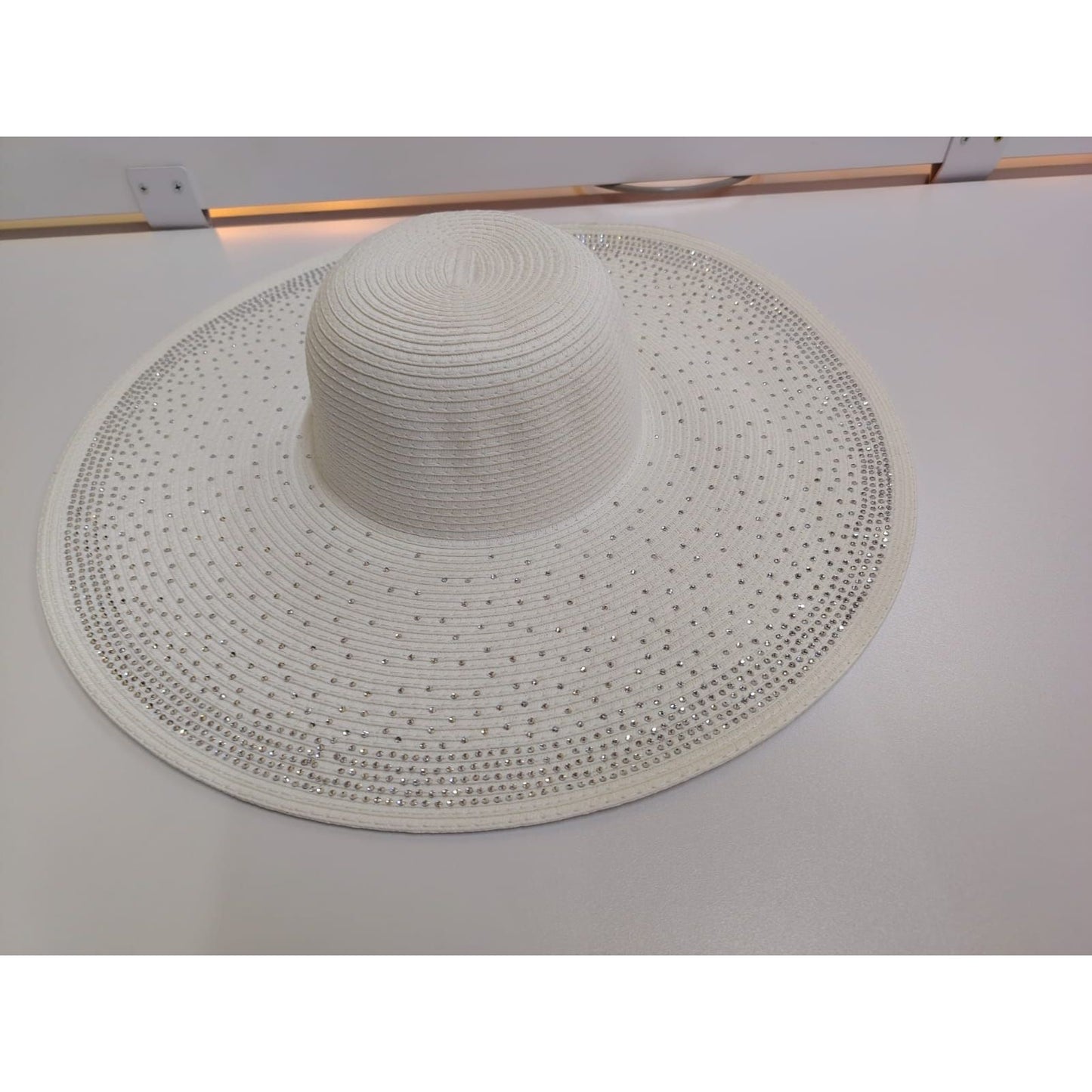 Diamond Pearls Decor Wide Brim Straw Hat