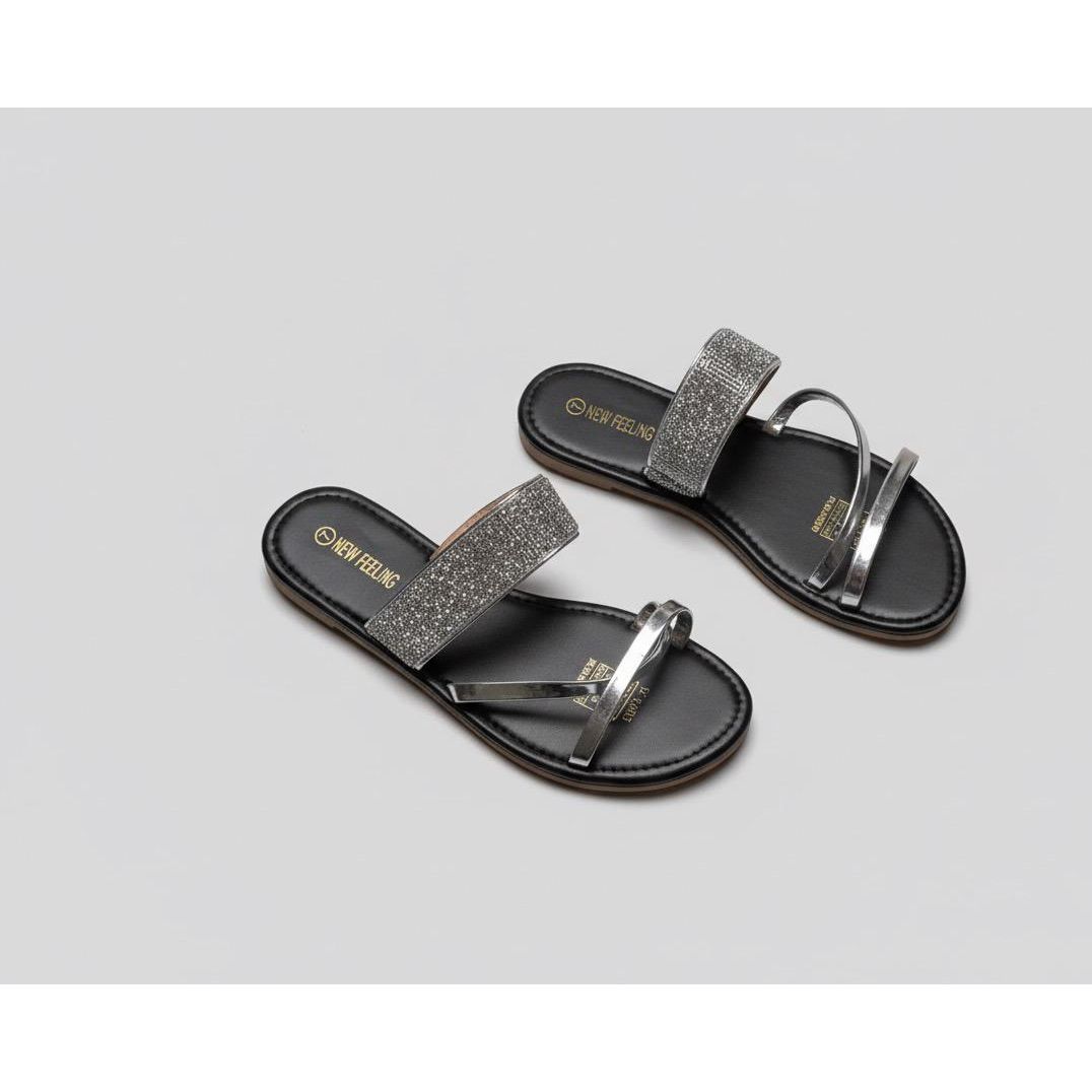 Comfortable & Fashionable Rhinestone Flat Sandals